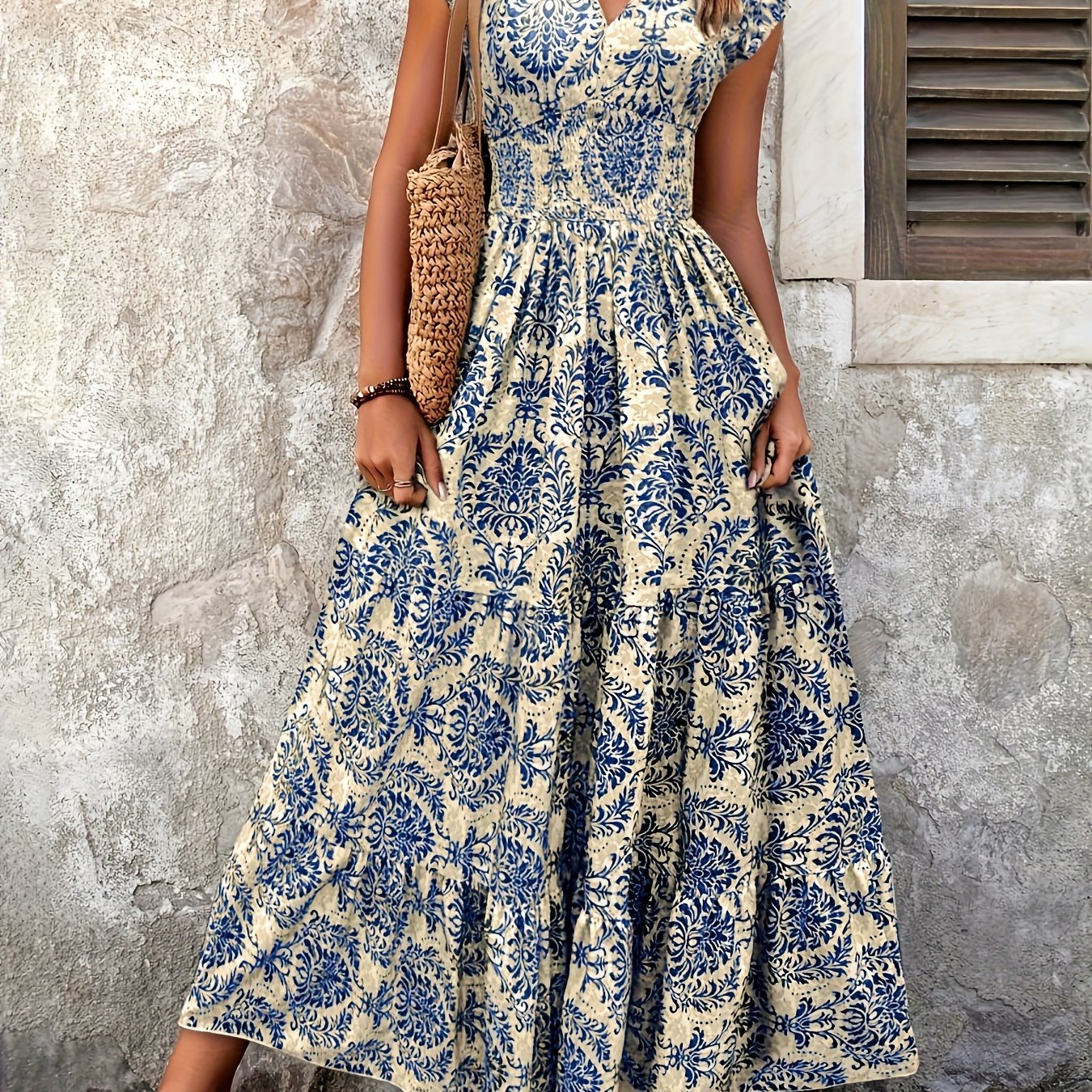Sofía | Long Dress with V-Neck
