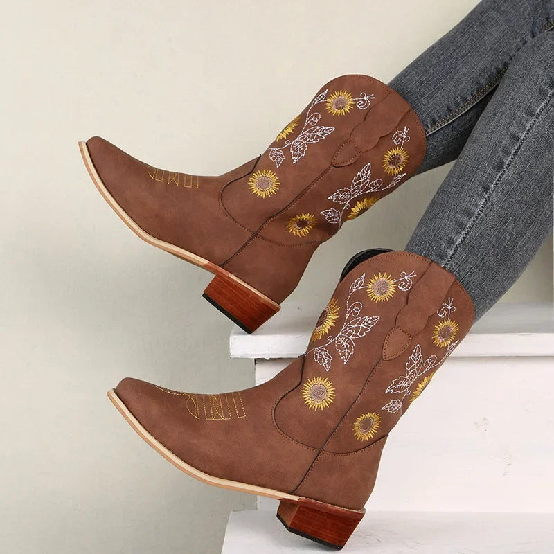 Luna – Bohemian Style Boots – North Carolina