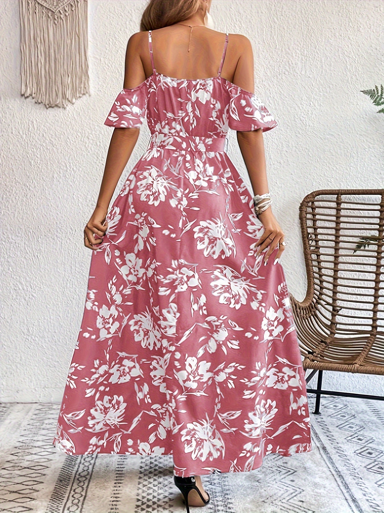 Leire | Elegant Dress with Floral Print